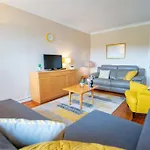 304 - The Harbour View By Shortstays דירה *