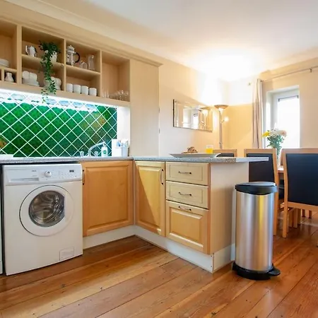 304 - The Harbour View By Shortstays *