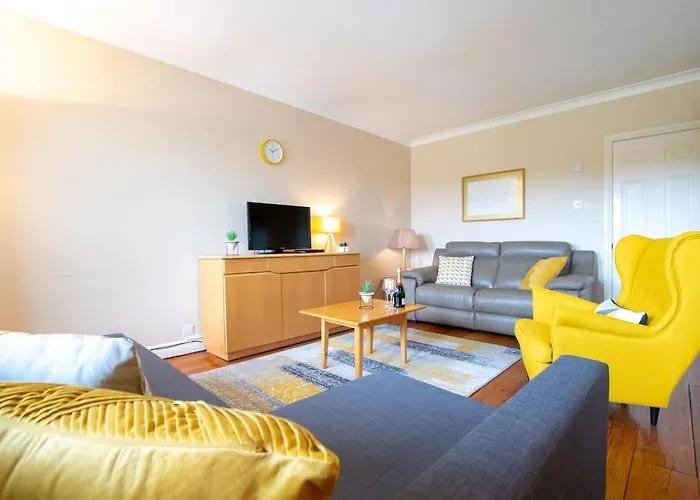 Апартаменты 304 - The Harbour View By Shortstays *