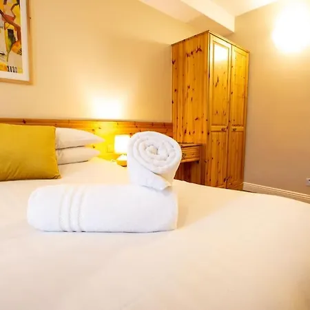 Apartment 304 - The Harbour View By Shortstays