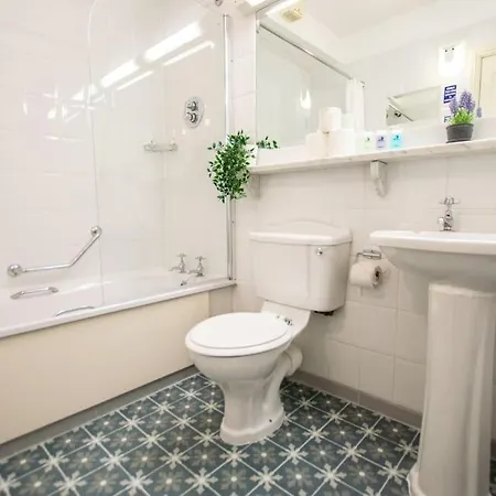 304 - The Harbour View By Shortstays Apartman *