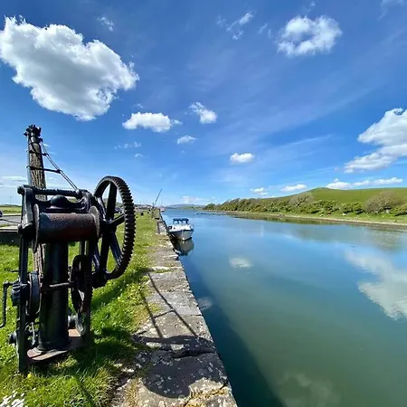 304 - The Harbour View By Shortstays Apartman Westport